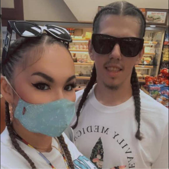 Meet your Posher, Kayleena - Picture 1 of 1